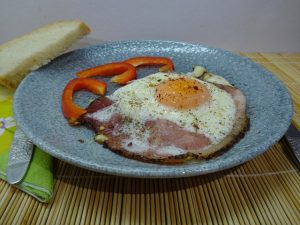 Ham and eggs